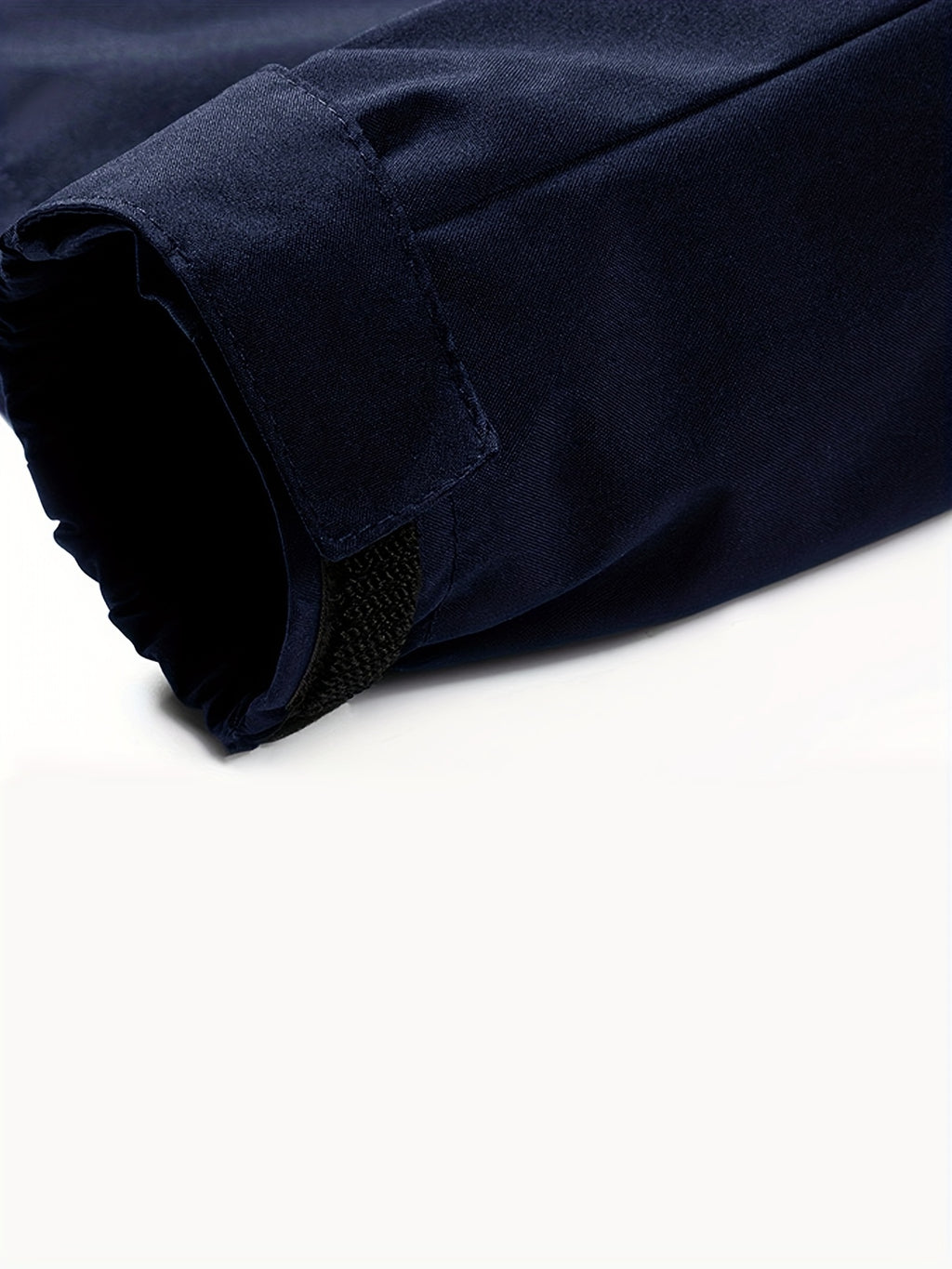 Lightweight Hooded Windbreaker